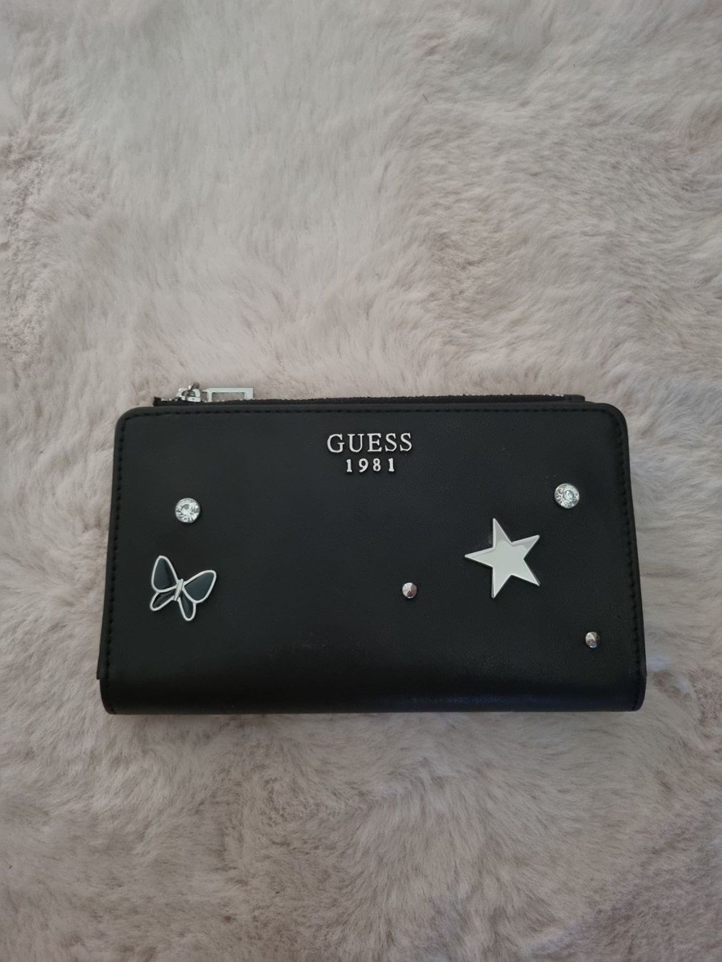 Guess Portamonete: Porte monnaie – Nuovo (secondo la descrizione) da Aegerten venduto da SivHour