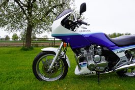 YAMAHA XJ 900