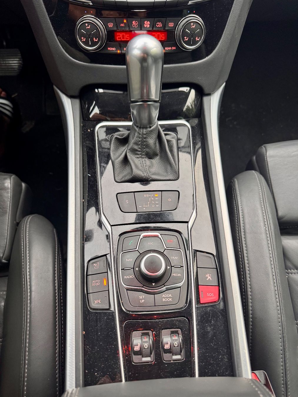 Peugeot Autos: Sehr sparsames Auto – D'occasion à Engelburg par Dsveto 9