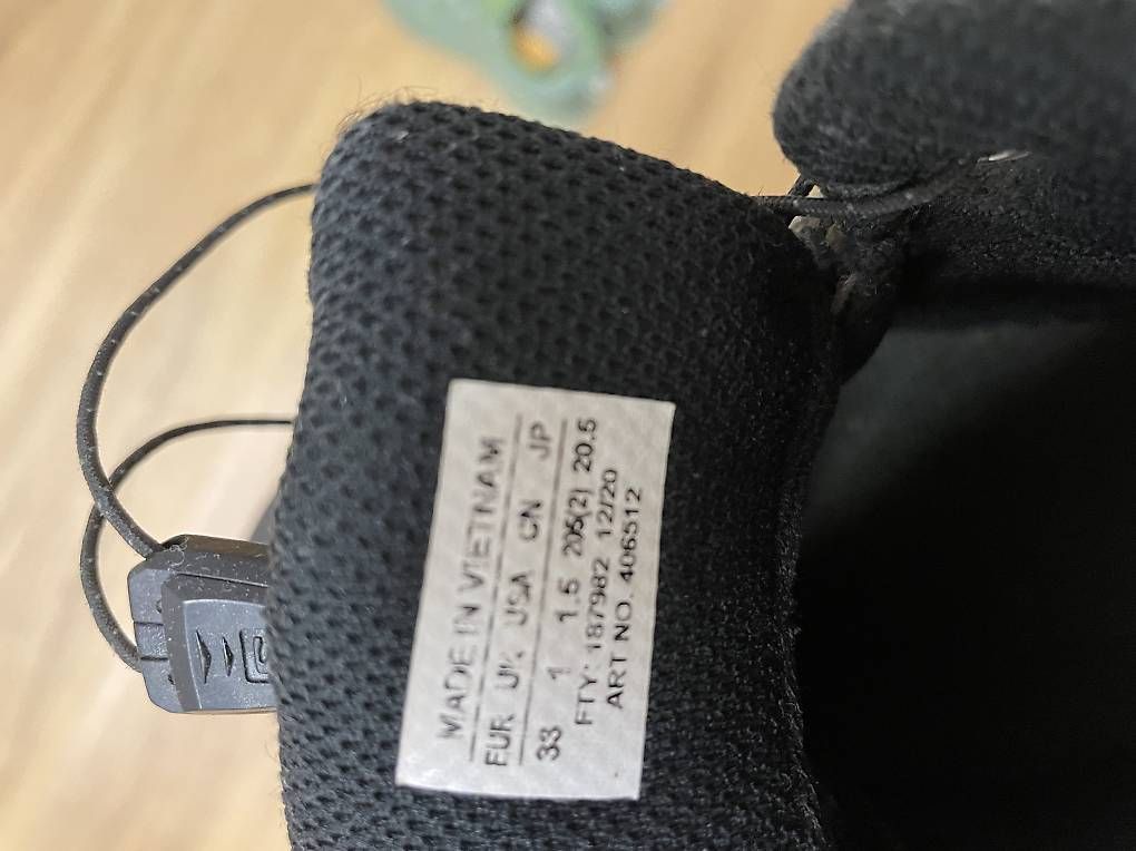 Scarpe per ragazzi: Wanderschuhe Gr.33 – Usato da Klingnau venduto da Miklo83 1