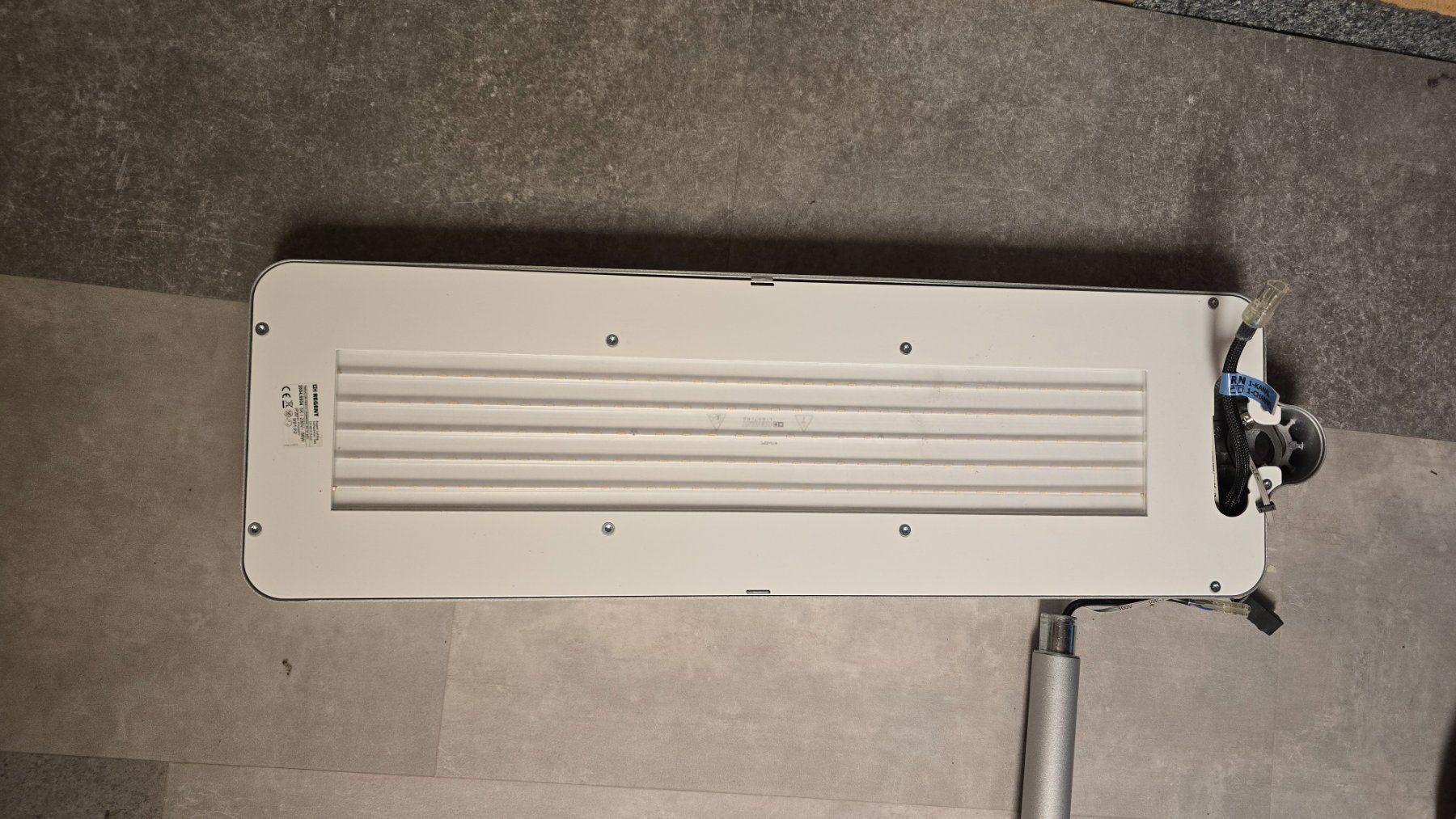 Regent Lampade: Büro Stehlampe von Regent – Usato da Aesch BL venduto da imbeli 2