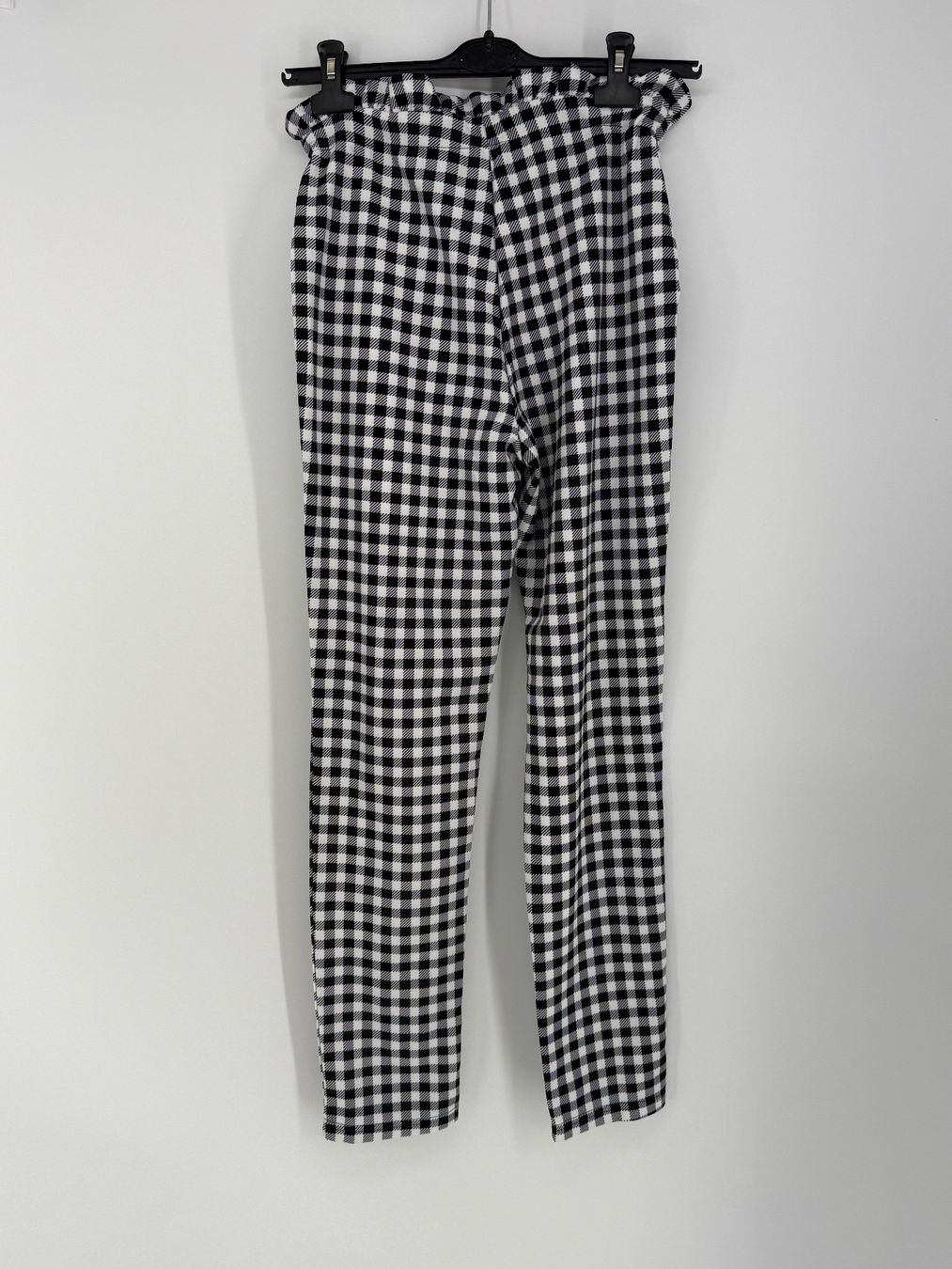 Shein Pantaloni: Karo Hose Gr. M von Shein – Usato da Auenstein venduto da moin. 1