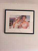 Set of 4 framed photos
