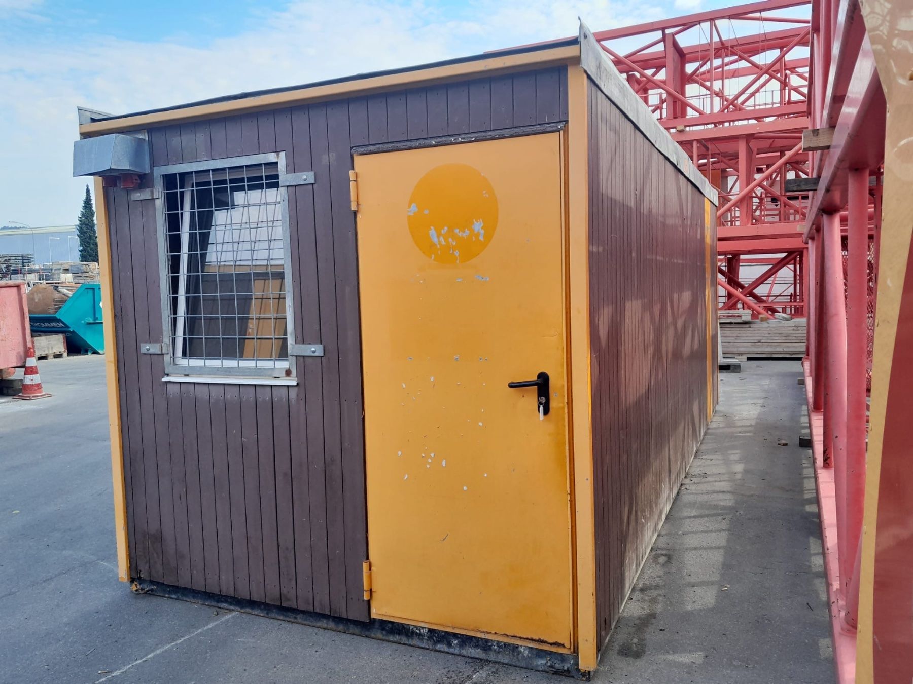 Baucontainer: Baustellencontainer 6.00x2.50 m – Gebraucht aus Regensdorf von MAGZH
