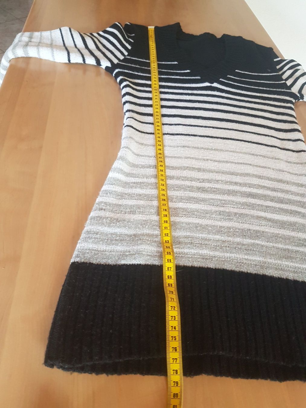 Vestiti: Robe pull col en V taille S – Usato da Villiers venduto da san_jn5w 7
