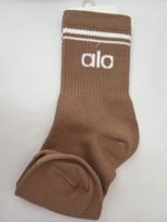Socken Alo Yoga braun mit Streifen neuwertig