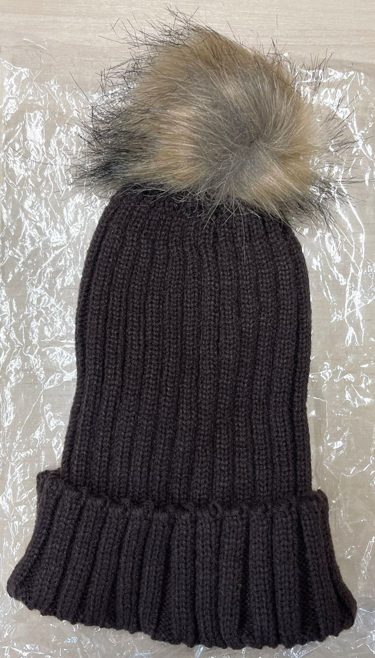 Copricapi, berretti & cappellini: Damen, Mädchen Winter gestrickte Mütze – Nuovo (secondo la descrizione) da Oftringen venduto da Vucki