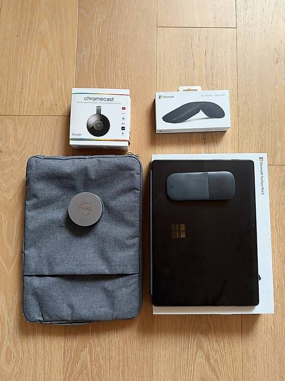 Tablet PC: Microsoft Surface Pro X inkl. Zubehör – Usato da Wolfhausen venduto da Armani08 1