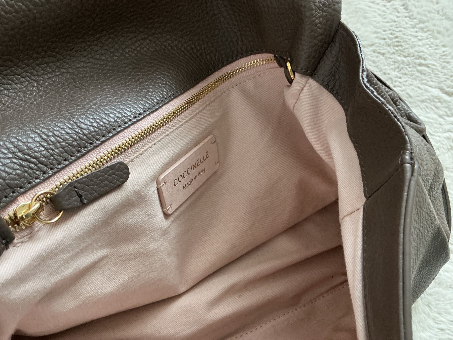 Coccinelle Taschen für Damen: Coccinelle Leder Tasche – Neu (gemäss Beschreibung) aus Wettingen von Andres54 3