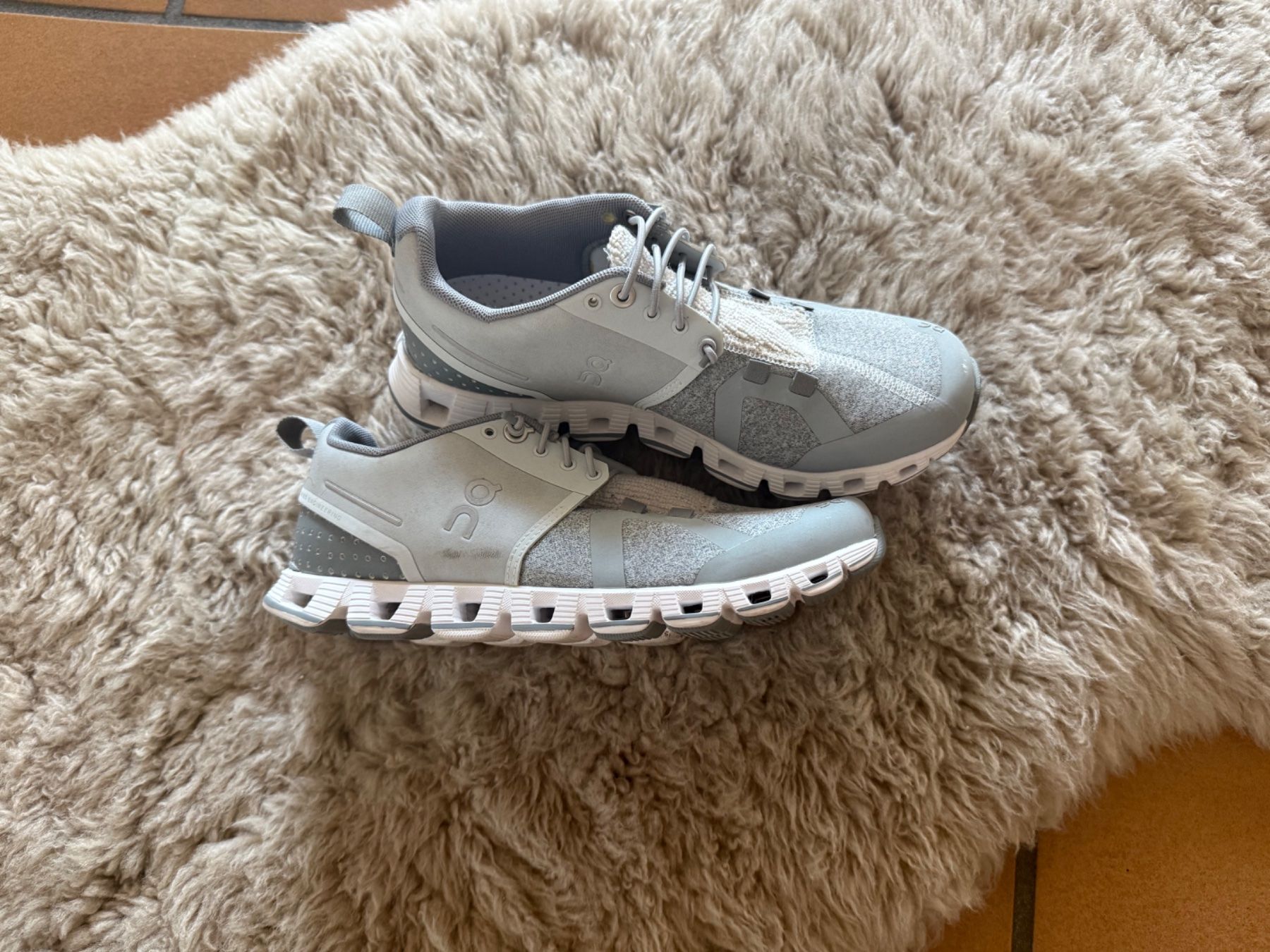On Scarpe da donna: ON SCHUHE Damen Nr. 36 – Nuovo (secondo la descrizione) da Oberglatt ZH venduto da Hero1512 2