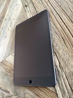 Apple iPad mini (5. Generation) 64 GB mit Hülle