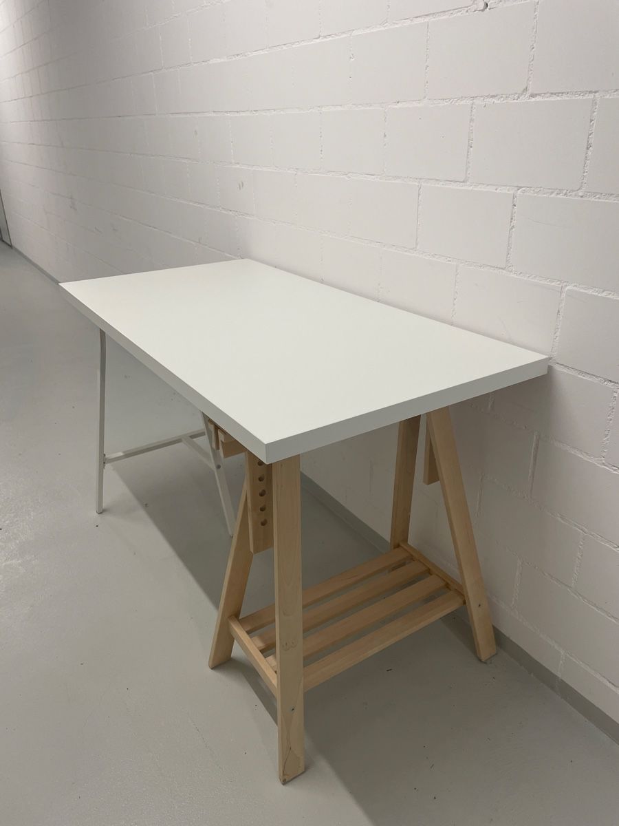 Ikea Scrivanie: Schreibtisch – Usato da Hausen am Albis venduto da mon_8v9f 2