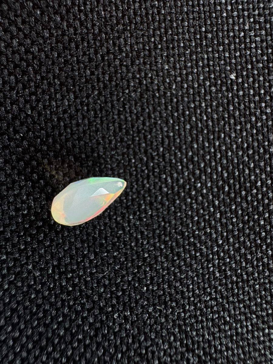 Pierres précieuses: Äthiopischer Opal 0.85ct – Neuf avec emballage d'origine à Wängi par Horus90 3