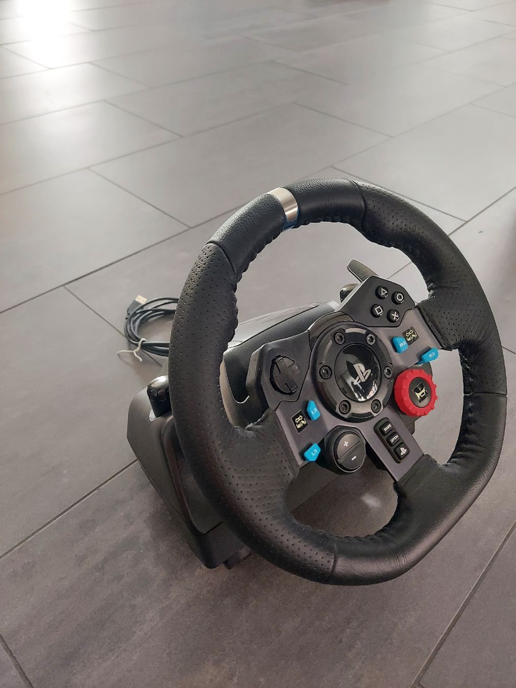 Logitech Controller: Logitech G29 Lenkrad + Pedalen + Schalthebel – Usato da Hildisrieden venduto da fab_2tz9 1