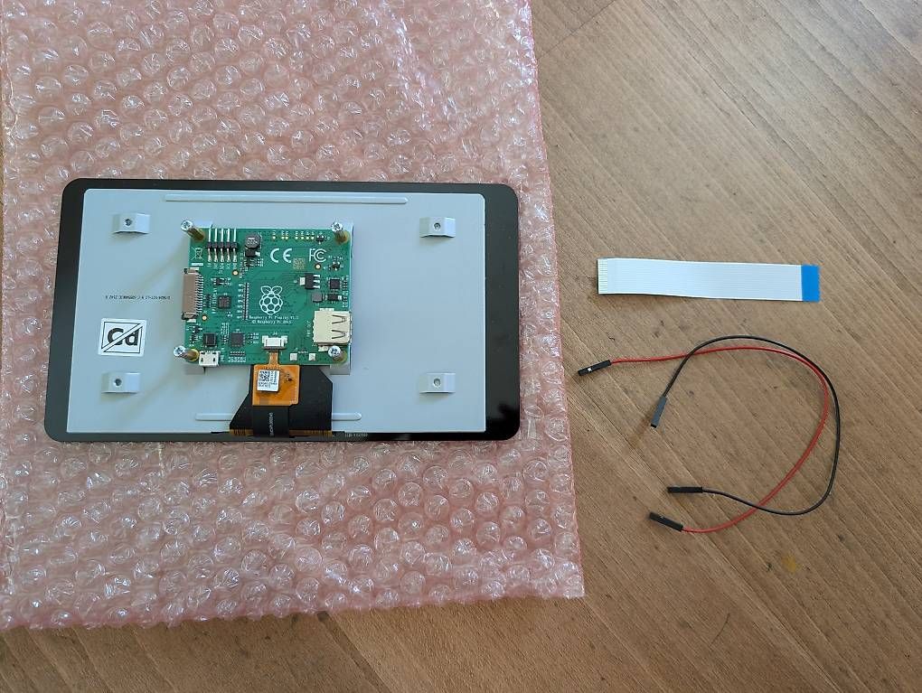 Monitor: Offizielles Raspberry Pi3 und Pi4 7" Touch Display – Usato da Pfaffnau venduto da reapcx 2