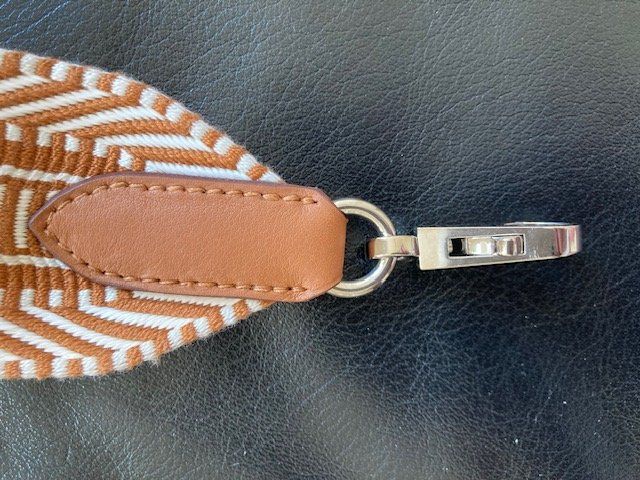 Hermès Altro in  Abbigliamento & Accessori: HERMES SANGLE ZIGZAG TASCHENGURT, GOLD/BLANC, TOP MIT OVP – Nuovo (secondo la descrizione) da Zürich venduto da elegantissima 3