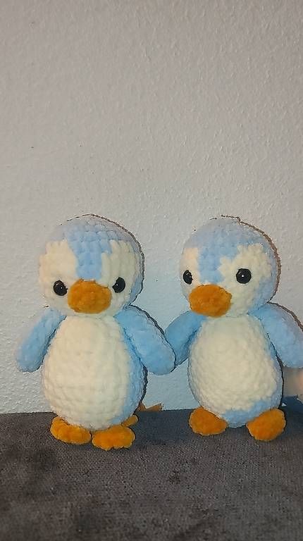 Giocattoli: Gehäkelter Pinguin – Usato da Meiringen venduto da Flauschfarm 1