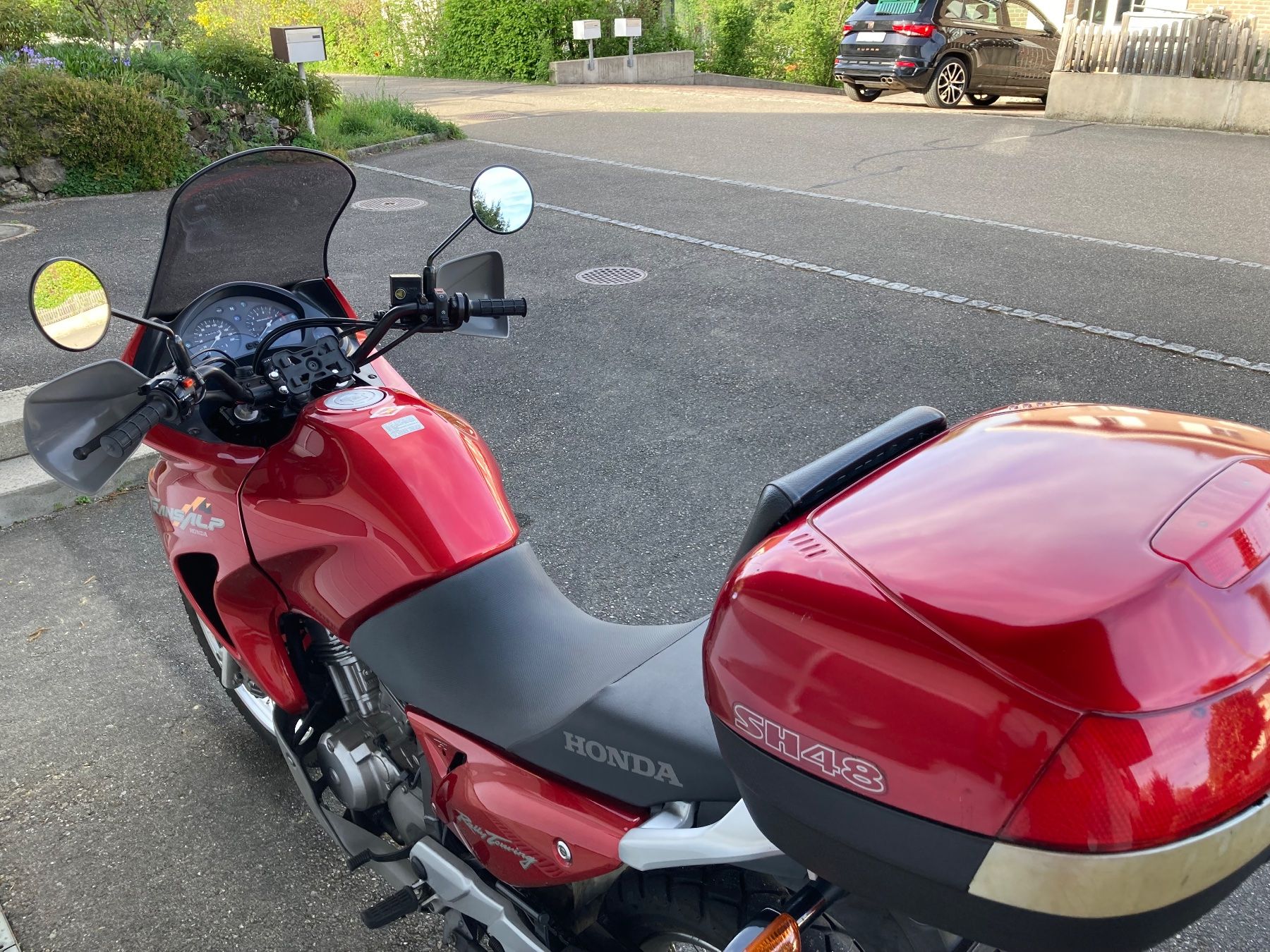 Honda Touring: Honda Transalp XLV 650 Motorrad – Usato da Frenkendorf venduto da Elomi 1