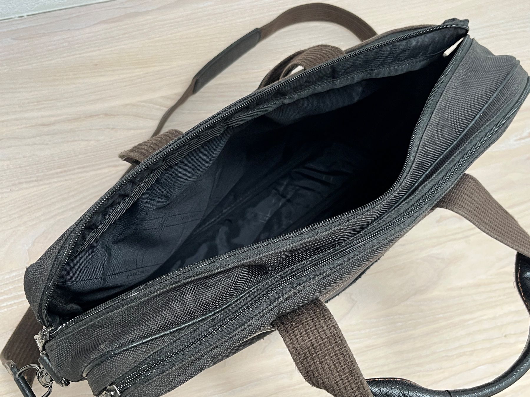 Longchamp Valigie & Borse: LONGCHAMP Paris Aktentasche L Boxford Canvas – Usato da Humlikon venduto da snowpeak101 3