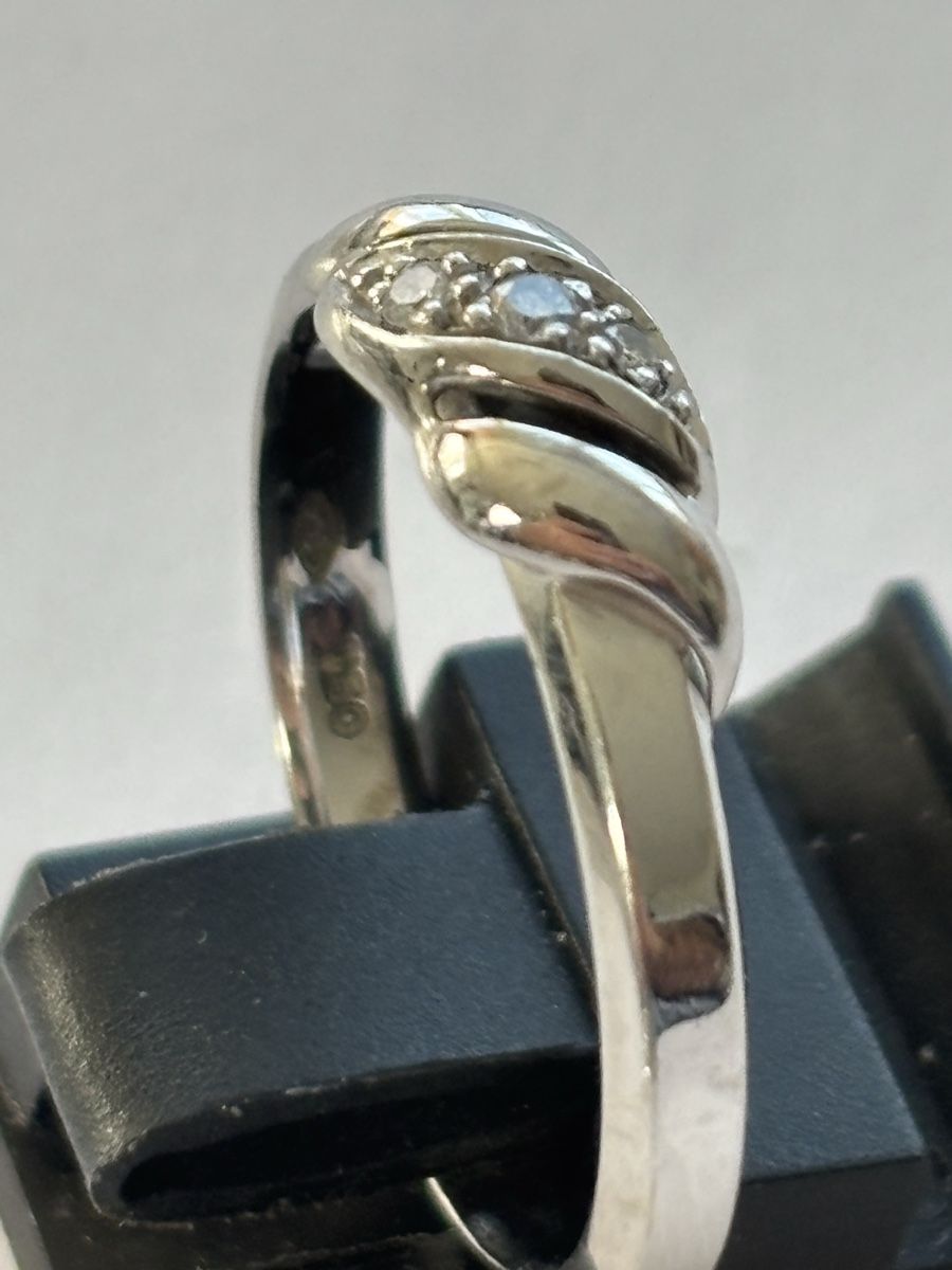 Anelli: Ring Weissgold / Diamanten 18 Karat – Usato da Langnau am Albis venduto da flusspflege 3