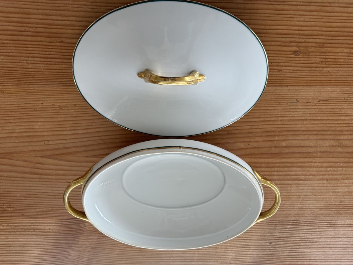 Schalen: Edle Servierschüssel /Terrine mit Deckel, Golddekor – Gebraucht aus Lanzenhäusern von Galaa 1