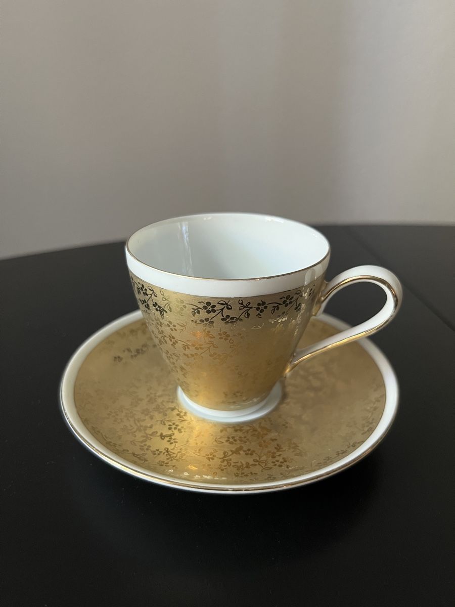 Tassen: Espresso Tasse Gold – Gebraucht aus Zürich von Nowstalgia