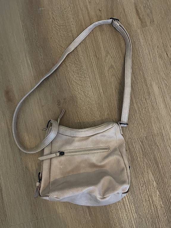 Taschen für Damen: Handtasche – Gebraucht aus Utzenstorf von lali7