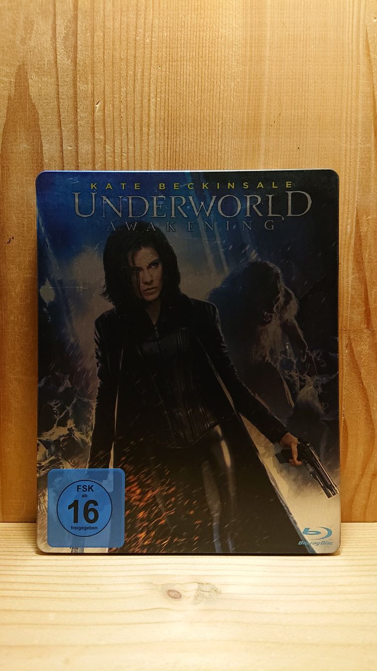 Tutti i DVDs: UNDERWORLD Awakening Blu-Ray Steelbook – Usato da Wilderswil venduto da Exebub