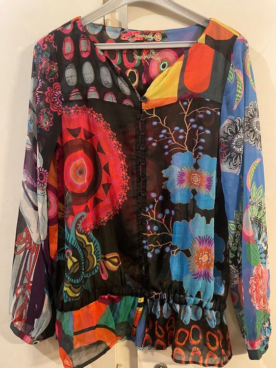 Chemisier Desigual Taille 36 Noir - Occasion Très Bon État, Style Unique Et Coloré