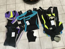 Lot de combinaisons de plongée 