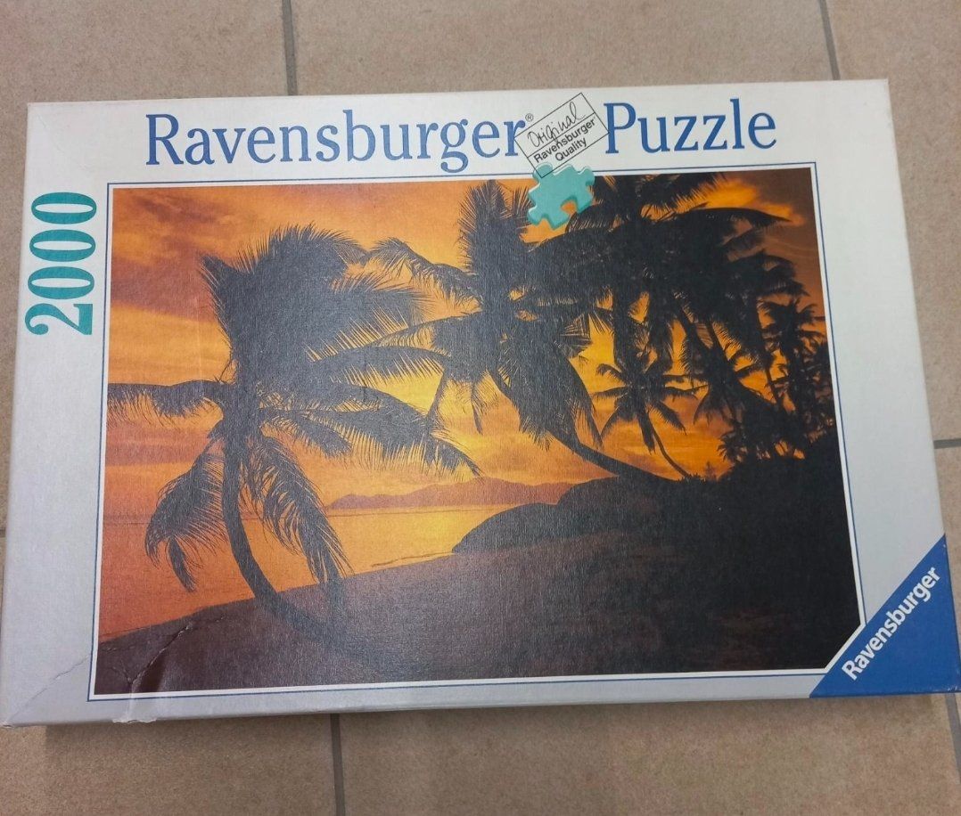 Ravensburger Puzzle: Puzzle 2000 Teile – Usato da Otelfingen venduto da Nemo000