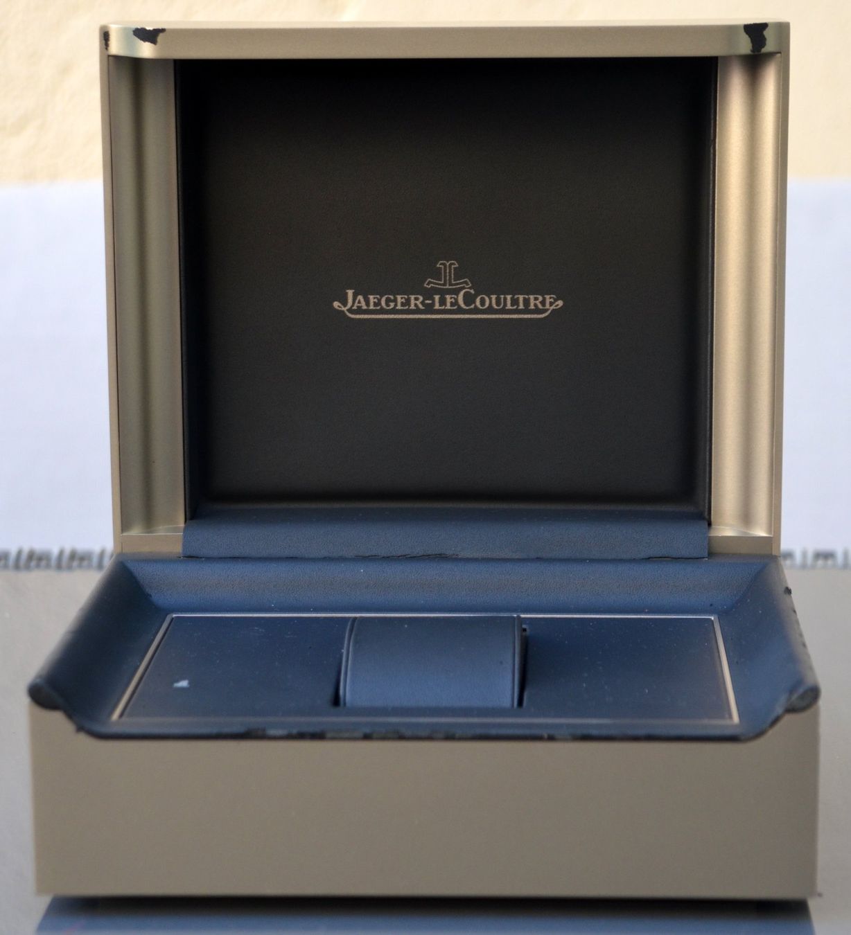 Jaeger-Lecoultre Scatole porta orologi: Uhrenbox / boîte de montre Jaeger-LeCoultre – Usato da Collonges venduto da arashee 2