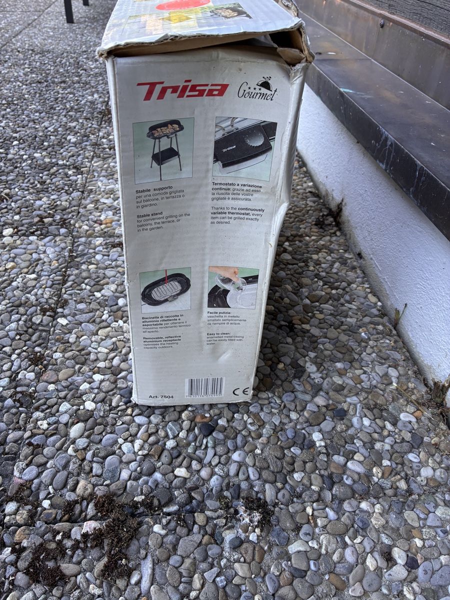Grills: Elektrogrill Tefal – Gebraucht aus Moleson-s-Gruyeres von Mosaikplastik 3