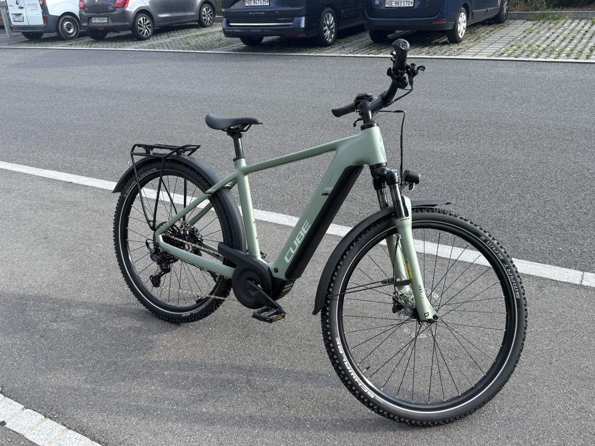 Bosch Vélos: Cube Nuride Pro 800     500 KM – D'occasion à Plan-les-Ouates par grhn.35