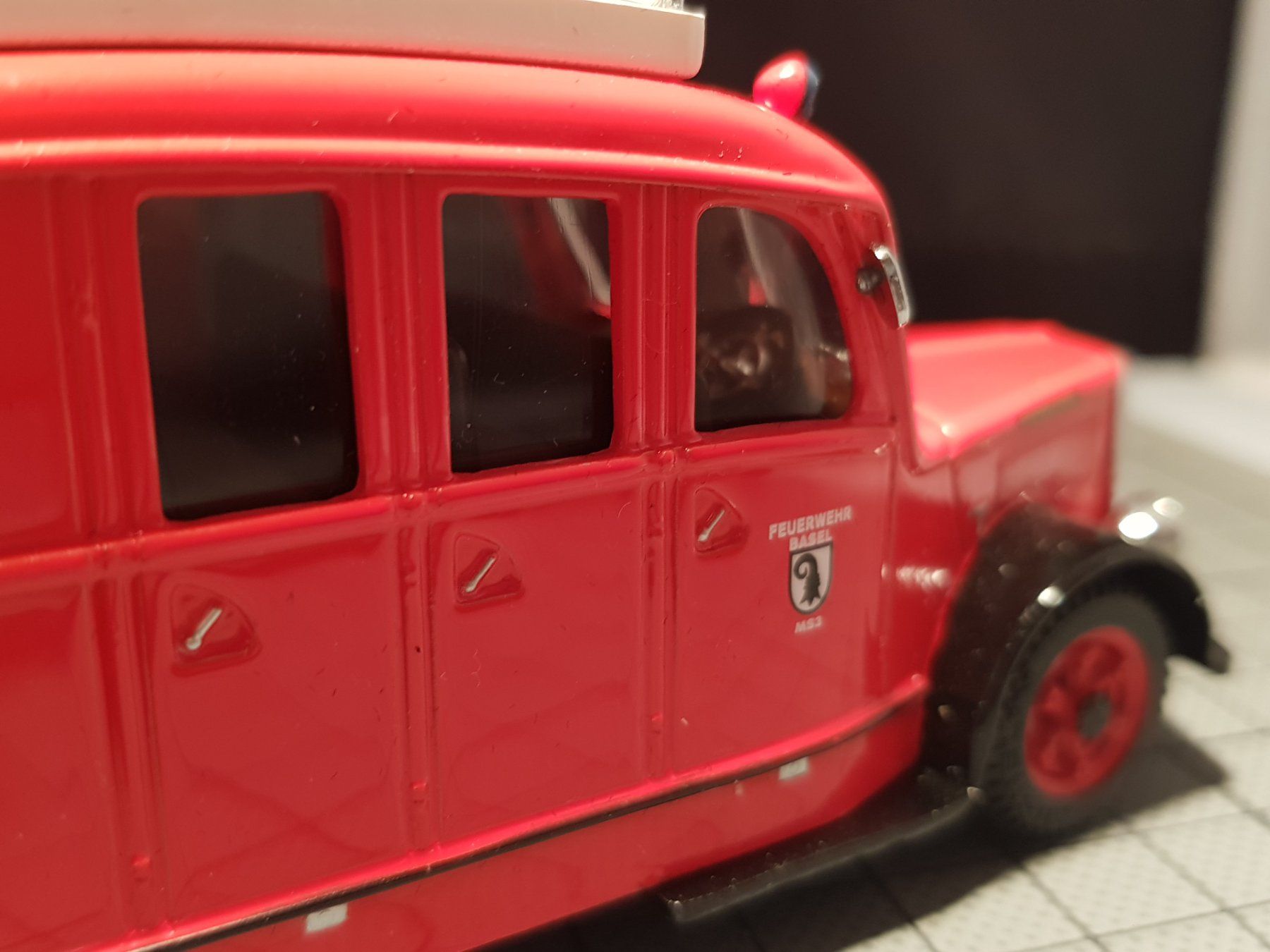 Kit di modellismo & Modellini statici: Saurer 3CTID Fourgon Feuerwehr Basel – Nuovo e nell'imballaggio originale da Chézard-St-Martin venduto da AlPat-Collections 2