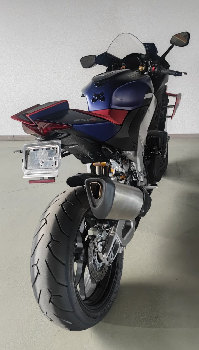 Aprilia Strada: RSV4 Factory 1100 E5 – Usato da Alpnach Dorf venduto da thomy4608 1