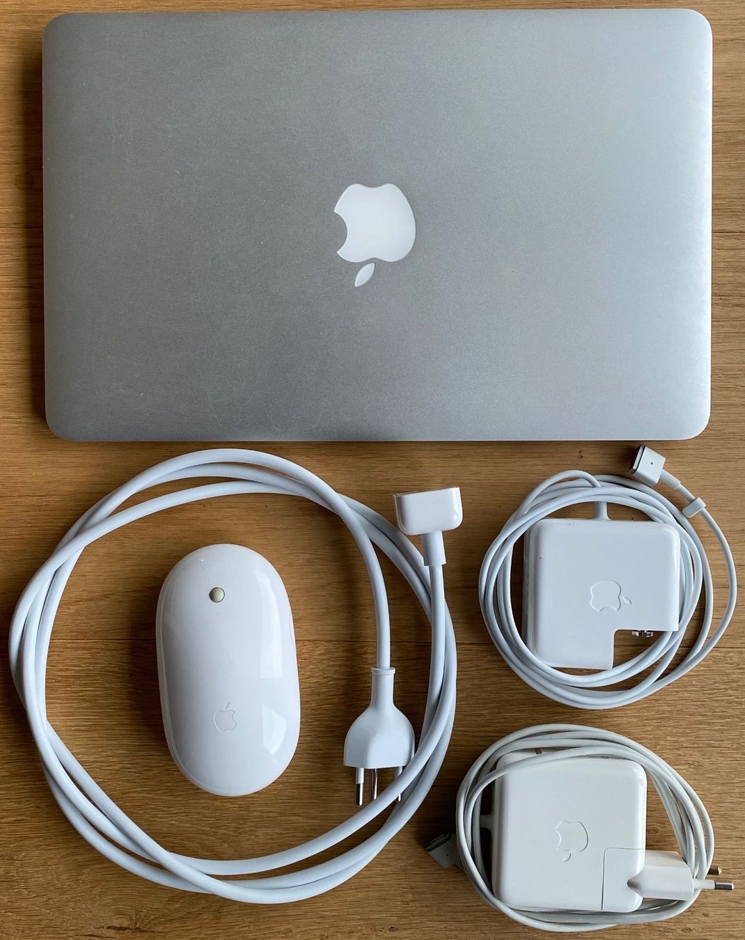 Apple PCs: MacBook Air (11-inch, Mid 2012) – Gebraucht aus Oftringen von