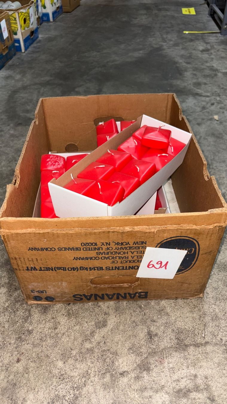 Candele: 691 Posten Kerzen aus Liquidation – Nuovo (secondo la descrizione) da Derendingen venduto da Meisterstuecke