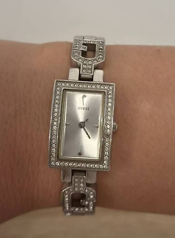 Orologi: Montre Guess – Usato da Bouveret venduto da lagartha