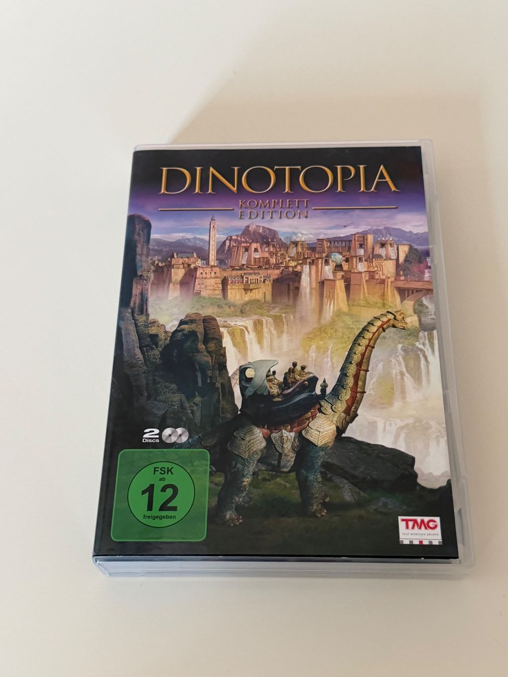 Tous les DVDs: Dinotopia Komplett Edition DVD 2 Discs – D'occasion à Altstätten SG par sheamus