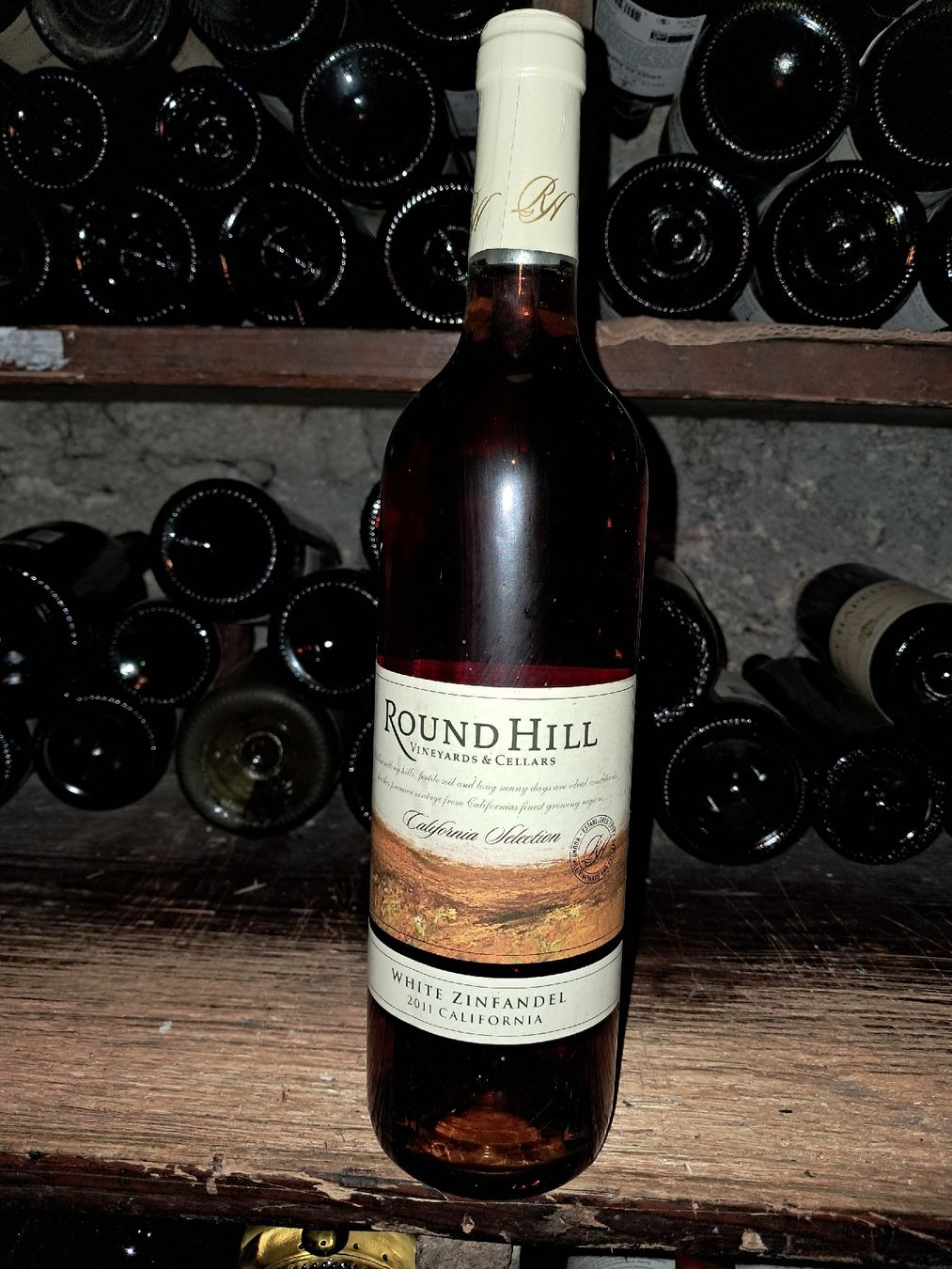 Vino: Round hill selection white zinfandel rosé 2011 – Nuovo e nell'imballaggio originale da Le locle venduto da juliensaran 1