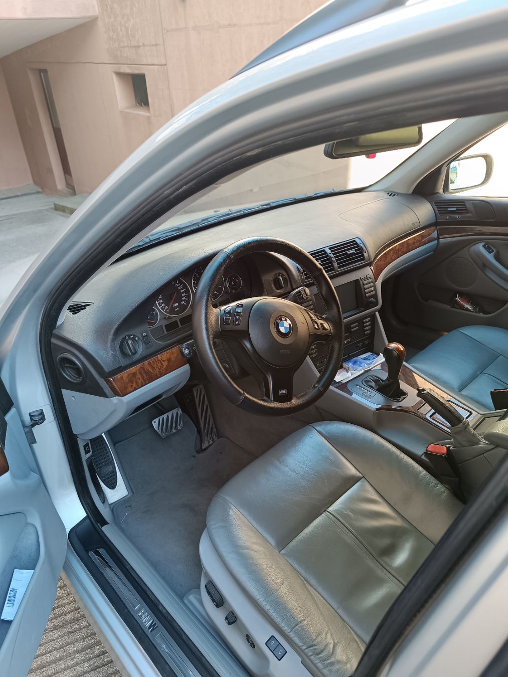 BMW Automobili: BMW 540I Touring  – Usato da Winterthur venduto da Hao99 3
