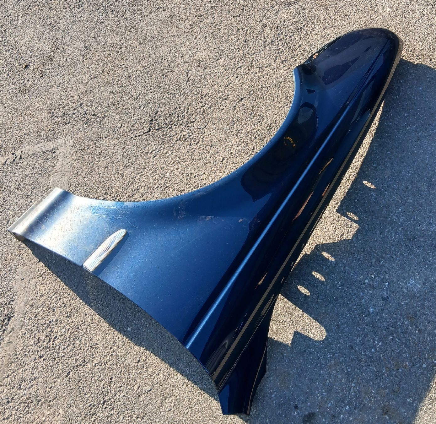 Jaguar Tutti pezzi di ricambio auto: Aile gauche Jaguar X-Type – Usato da la heutte venduto da Auto-stock