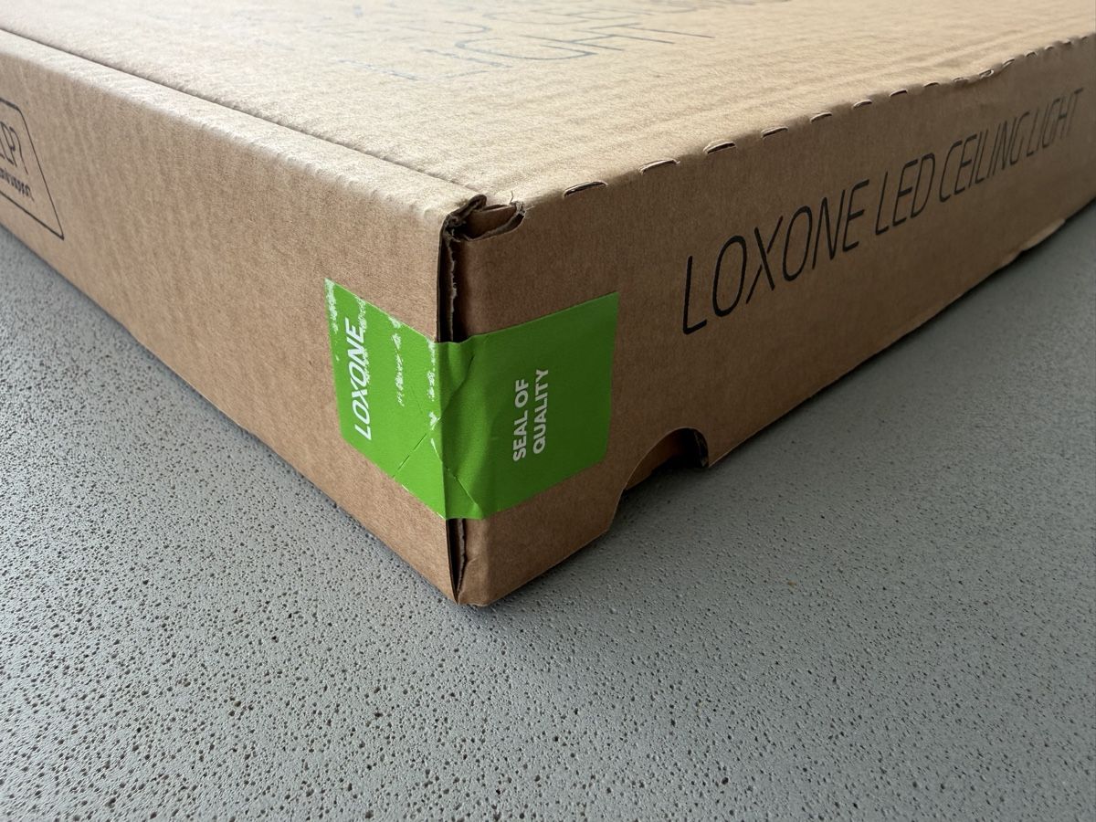 Loxone Lampadari & plafoniere: Loxone LED Ceiling Light RGBW Tree Weiss – Nuovo e nell'imballaggio originale da Wolfhausen venduto da HelloSun03 2