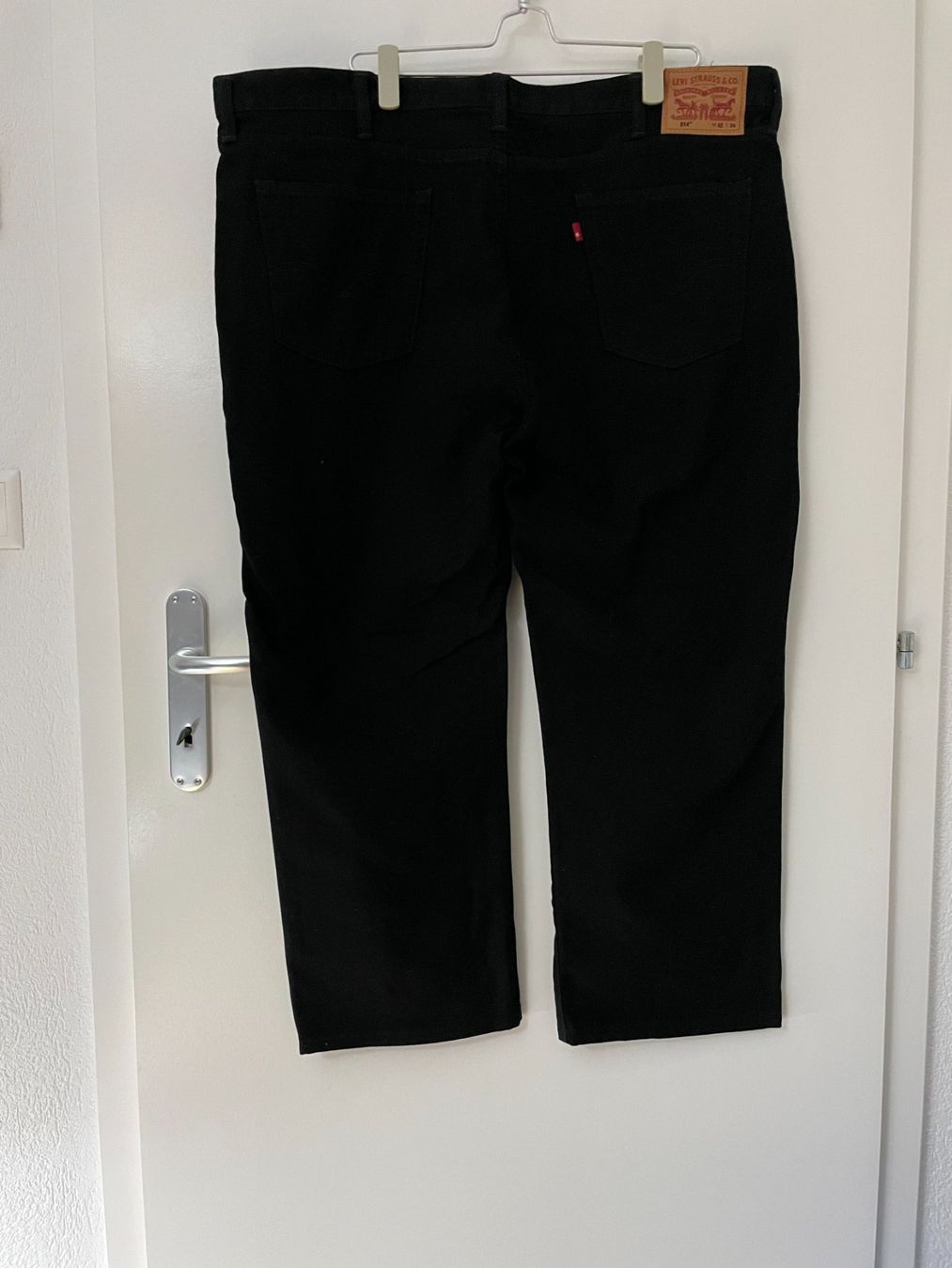 Levi's Jeans: Jeans Levi's 511 noir W42 L34 – Gebraucht aus Yvonand von log_t9ks 1