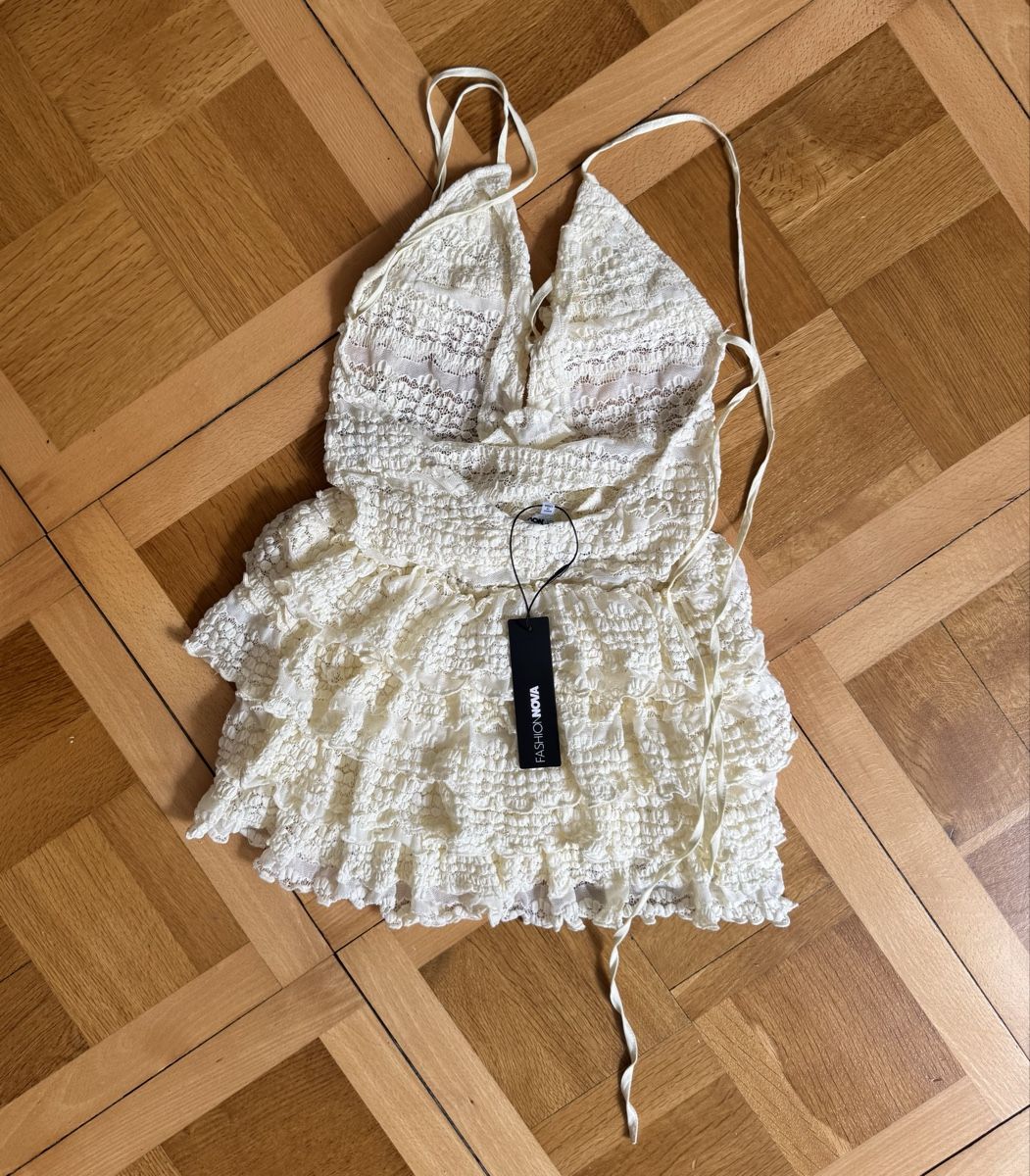 Vestiti: white ruffle mini dress size M – Nuovo (secondo la descrizione) da solothurn venduto da mil_ja.t 3