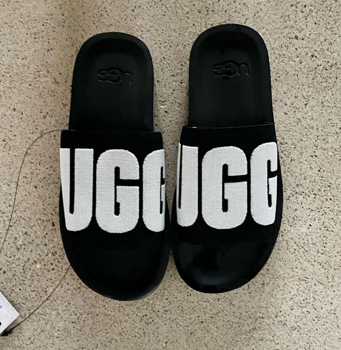 Ugg Damenschuhe: Slipper UGG für Pool/Beach Neu Gr 36 – Neu (gemäss Beschreibung) aus Zürich von Jaskam 1