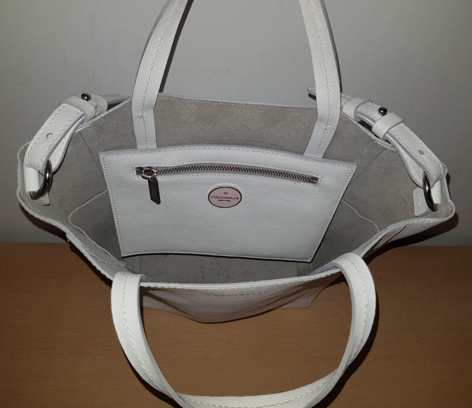 Coccinelle Borse da donna: Coccinelle Leder Handtasche – Usato da Basel venduto da Birs868 8