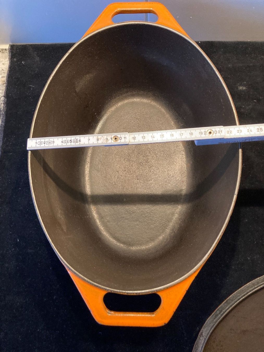Padelle: Ovale Gusseiserne Pfanne mit Deckel – Usato da Zürich venduto da Chaeffeler 4