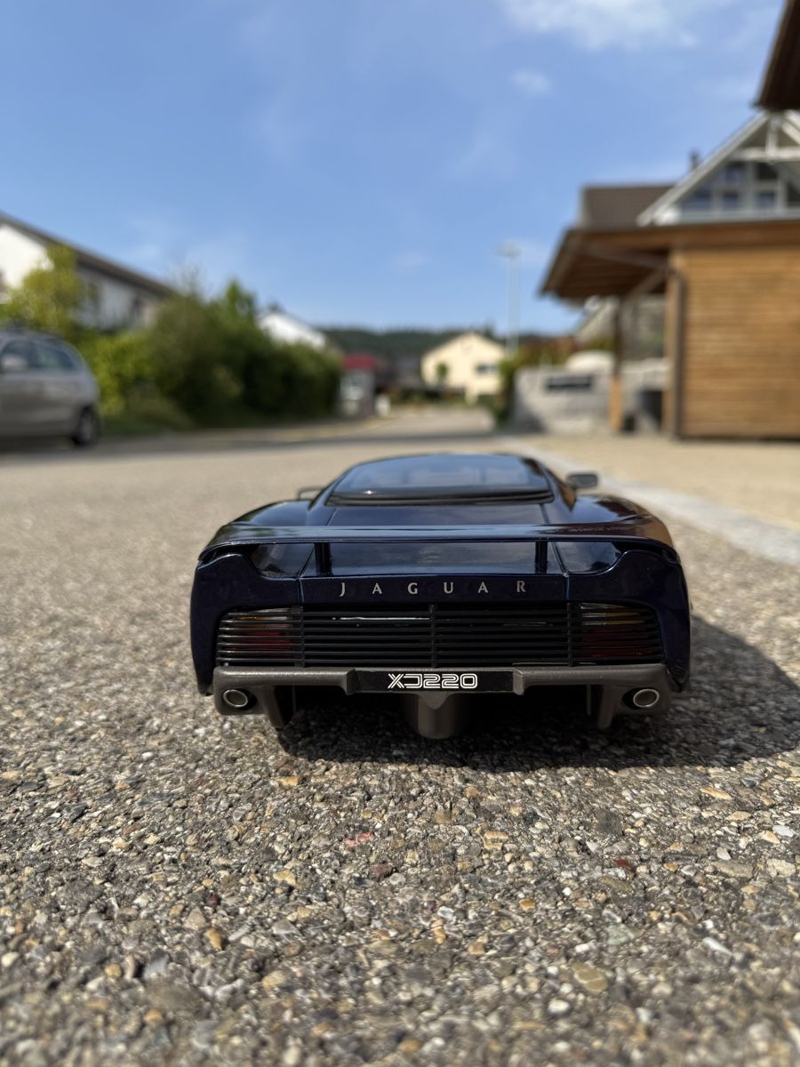 Maisto Modellini d'auto: Jaguar XJ220 1:12 – Usato da Weinfelden venduto da Sagun 2